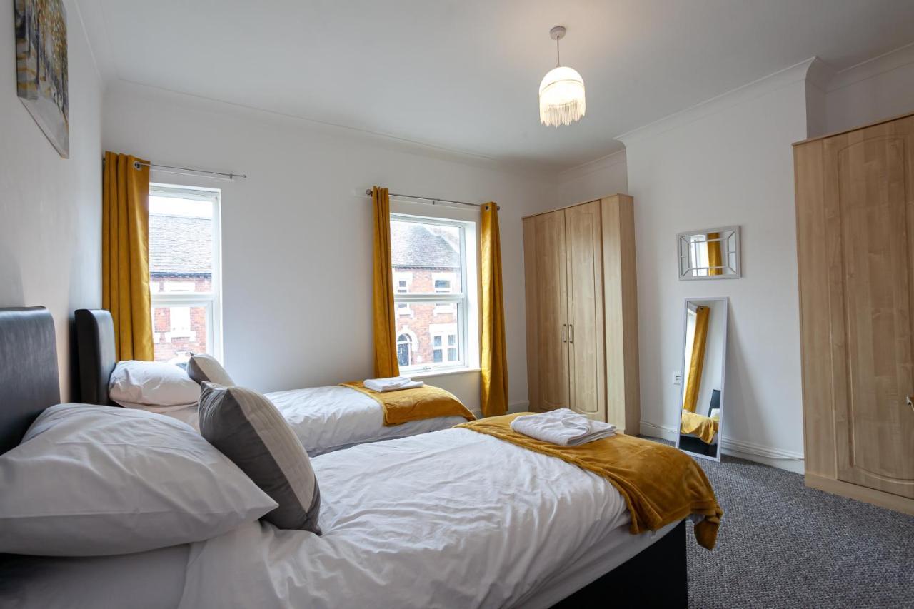 Stay Comfortable-City Centre Location- Sleeps Up To 9 Stoke-on-Trent 외부 사진